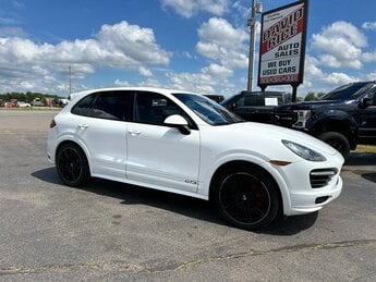 2014 Porsche Cayenne GTS GTS SUV 4.8L V8 420hp 380ft. lbs. Engine AWD 4 Door Automatic