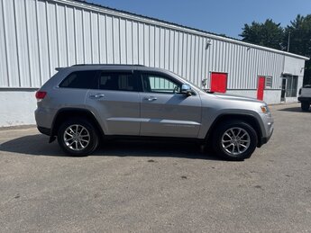2015 Jeep Grand Cherokee Limited Automatic 4X4 4 Door SUV 3.6L V6 24V VVT Engine