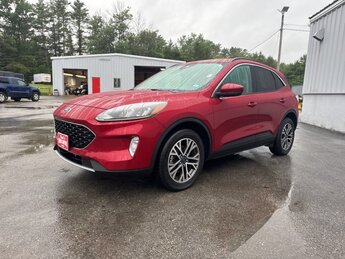 2020 Rapid Red Metallic Tinted Clearcoat Ford Escape SEL Automatic EcoBoost 2.0L I4 GTDi DOHC Turbocharged VCT Engine 4 Door SUV AWD