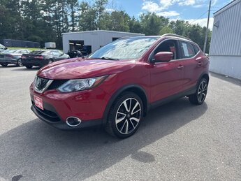 2018 Palatial Ruby Nissan Rogue Sport SL SUV AWD 4 Door