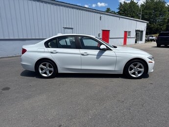 2014 White BMW 3 Series 320i xDrive AWD Automatic Car
