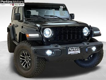 2025 Granite Crystal Metallic Clearcoat Jeep Wrangler Willys 4 Door SUV Automatic 2.0L I4 DOHC Engine 4X4