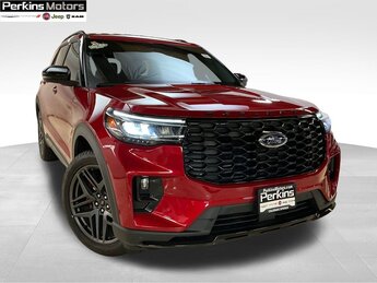 2025 Rapid Red Metallic Tinted Clearcoat Ford Explorer ST-Line RWD Automatic 2.3L EcoBoost I-4 Engine 4 Door