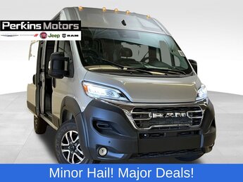 2024 Bright Silver Metallic Clearcoat Ram ProMaster 1500 SLT+ 3.6L V6 24V VVT Engine FWD 3 Door