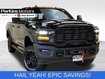 2025 Diamond Black Crystal Pearlcoat Ram 2500 Tradesman 6.4L V8 Engine Truck Automatic 4X4 4 Door