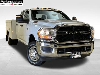 2024 Ram 3500 Tradesman Chassis Cab 4X4 Automatic Cummins 6.7L I6 Turbodiesel Engine