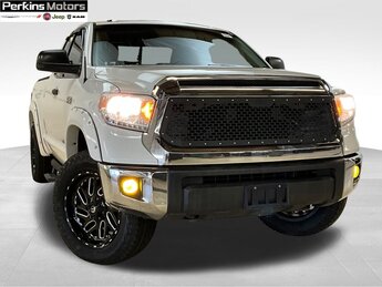 2017 White Toyota Tundra 4 Door Automatic Truck 4X4 5.7L 8-Cylinder SMPI DOHC Engine