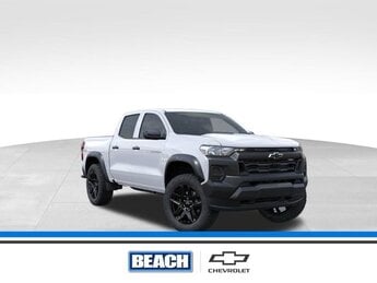 2025 Summit White Chevrolet Colorado Trail Boss Truck 4 Door 4X4 Automatic TurboMax<sup>™</sup> engine