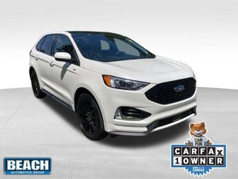 2022 Star White Metallic Tri-Coat Ford Edge ST Line EcoBoost 2.0L I4 GTDi DOHC Turbocharged VCT Engine 4 Door SUV