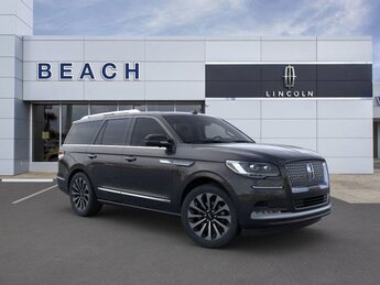 2024 Infinite Black Metallic Clearcoat Lincoln Navigator Reserve SUV 4X4 Automatic Twin-Turbocharged 3.5L V6 Engine with Auto Start-Stop Technology 4 Door