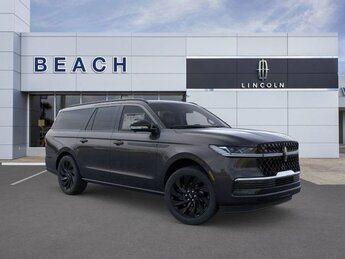 2025 Infinite Black Metallic Clearcoat Lincoln Navigator L Reserve 4X4 SUV 4 Door Twin-Turbocharged 3.5L V6 Engine with Auto Start-Stop Technology Automatic
