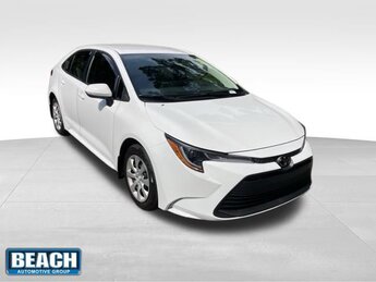 2025 White Toyota Corolla LE Car FWD Automatic (CVT) 4 Door