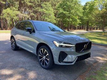 2025 Vapour Grey Metallic Volvo XC60 B5 Plus SUV Automatic AWD