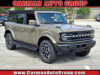 2025 Ford Bronco Outer Banks 4X4 SUV 4 Door