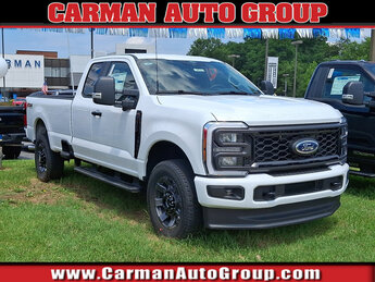 2025 Ford Super Duty F-350 SRW XL 7.3L V-8 DEVCT variable valve control, regular unleaded, engine with 430HP Truck 4 Door Automatic 4X4