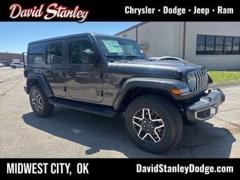 2025 Granite Crystal Metallic Clearcoat Jeep Wrangler Sahara 4 Door Automatic SUV