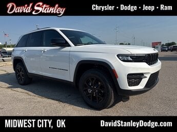2025 Jeep Grand Cherokee Altitude RWD 3.6L V6 24V VVT Engine Automatic