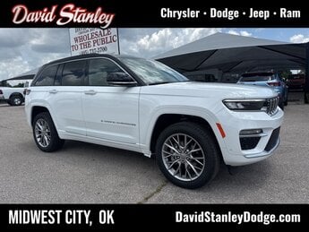 2025 Bright White Clearcoat Jeep Grand Cherokee Summit 4X4 4 Door SUV