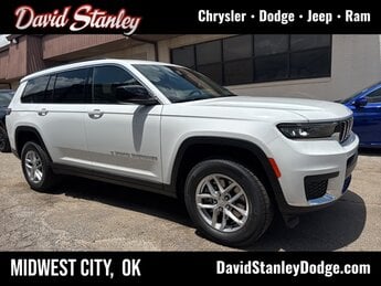 2025 Bright White Clearcoat Jeep Grand Cherokee L Laredo SUV RWD Automatic 4 Door 3.6L V6 24V VVT Engine
