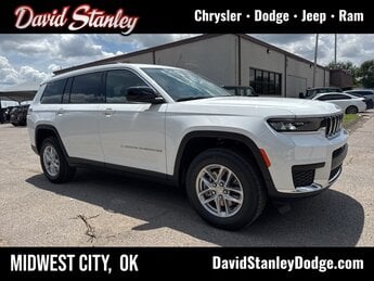 2025 Bright White Clearcoat Jeep Grand Cherokee L Laredo SUV Automatic 4 Door RWD