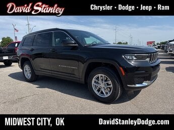 2025 Diamond Black Crystal Pearlcoat Jeep Grand Cherokee L Laredo RWD 3.6L V6 24V VVT Engine 4 Door Automatic