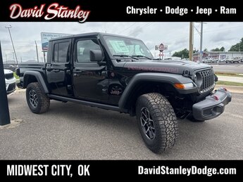 2025 Black Clearcoat Jeep Gladiator Rubicon 4X4 3.6L V6 24V VVT Engine Automatic