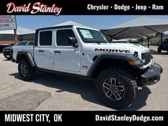 2025 Bright White Clearcoat Jeep Gladiator Mojave 4 Door Automatic 4X4 3.6L V6 24V VVT Engine Truck