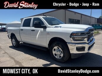 2025 Bright White Clearcoat Ram 2500 Tradesman 4X4 Cummins 6.7L I6 Turbodiesel Engine 4 Door Truck