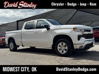 2024 Summit White Chevrolet Silverado 1500 LT Automatic 4 Door Truck 4X4 2.7L I4 Turbocharged DOHC 16V LEV3-SULEV30 310hp Engine