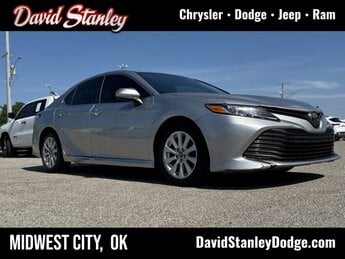 2018 Celestial Silver Metallic Toyota Camry SE FWD Automatic 2.5L I4 DOHC 16V Engine