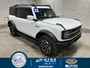 2022 Oxford White Ford Bronco Outer Banks Automatic 2.3L EcoBoost I-4 Engine 4 Door SUV