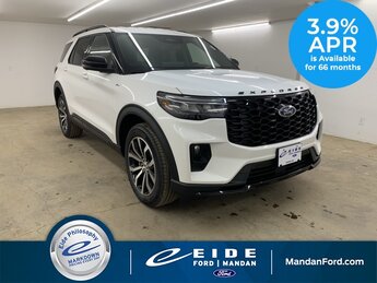 2025 Star White Metallic Tri-Coat Ford Explorer ST-Line 4 Door 4X4 SUV