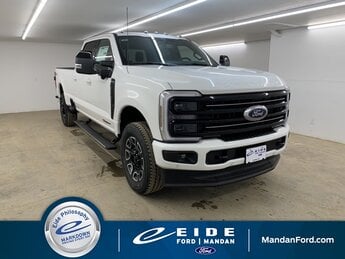 2025 Star White Metallic Tri-Coat Ford Super Duty F-350 SRW Platinum Automatic 6.7L High Output Power Stroke V8 Diesel Engine Truck 4 Door 4X4