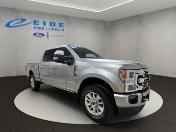 2022 Iconic Silver Metallic Ford Super Duty F-350 SRW Limited Truck 4X4 4 Door Automatic