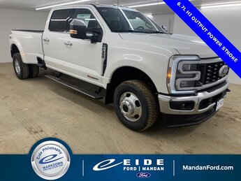 2025 White Ford Super Duty F-350 DRW Lariat Chrome Truck 6.7L High Output Power Stroke V8 Diesel Engine 4X4