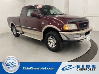 1998 Dark Toreador Red Clearcoat Metallic Ford F-150 XLT Truck 4X4 4.6L V8 EFI Engine