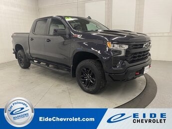 2022 Dark Ash Metallic Chevrolet Silverado 1500 LT Trail Boss Truck EcoTec3 5.3L V8 Engine 4 Door 4X4