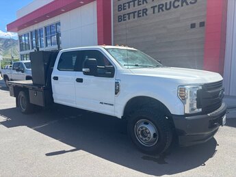 2019 Ford Super Duty F-350 DRW XL 4 Door Truck Power Stroke 6.7L V8 DI 32V OHV Turbodiesel Engine 4X4 Automatic