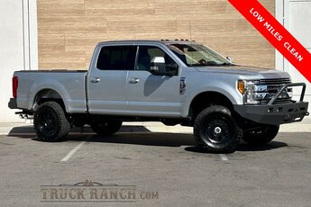 2017 Ford Super Duty F-350 SRW Lariat 4 Door Automatic Power Stroke 6.7L V8 DI 32V OHV Turbodiesel Engine Truck