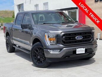 2022 Ford F-150 XLT 4X4 4 Door Truck 3.5L PowerBoost Full-Hybrid V6 Engine