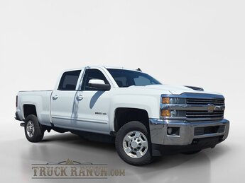2017 Chevrolet Silverado 2500HD LT Duramax 6.6L V8 Turbodiesel Engine Truck 4 Door 4X4