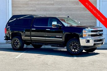 2015 Chevrolet Silverado 3500HD LTZ 4 Door Truck 4X4 Automatic Duramax 6.6L V8 Turbodiesel Engine