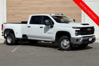 2025 Chevrolet Silverado 3500HD Work Truck 4 Door 4X4 Truck Automatic