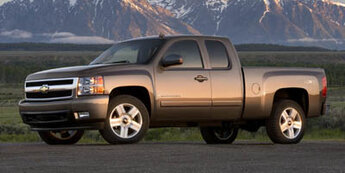 2008 Silver Birch Metallic Chevrolet Silverado 1500 LT w/1LT 8 Cylinder Engine Automatic Truck 2 Door