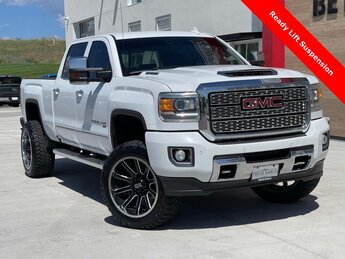 2018 GMC Sierra 2500HD Denali 4X4 Automatic Duramax 6.6L V8 Turbodiesel Engine 4 Door Truck