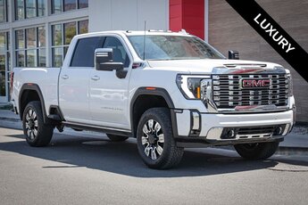 2024 White Frost Tricoat GMC Sierra 3500HD Denali Automatic Duramax 6.6L V8 Turbodiesel Engine 4 Door 4X4
