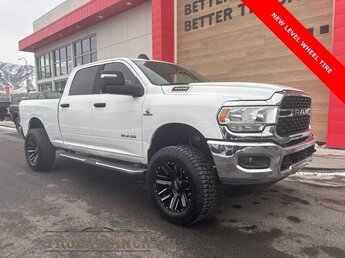 2023 Ram 3500 Big Horn Truck 4X4 Automatic