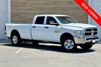 2018 Bright White Clearcoat Ram 3500 Tradesman 4 Door 4X4 Automatic Truck Cummins 6.7L I6 Turbodiesel Engine