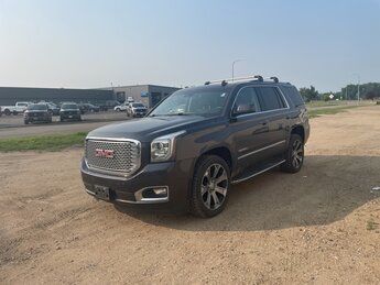 2017 GMC Yukon Denali Automatic 4X4 SUV EcoTec3 6.2L V8 Engine