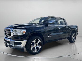2024 Diamond Black Crystal Pearlcoat Ram 1500 Laramie Truck Automatic 4 Door